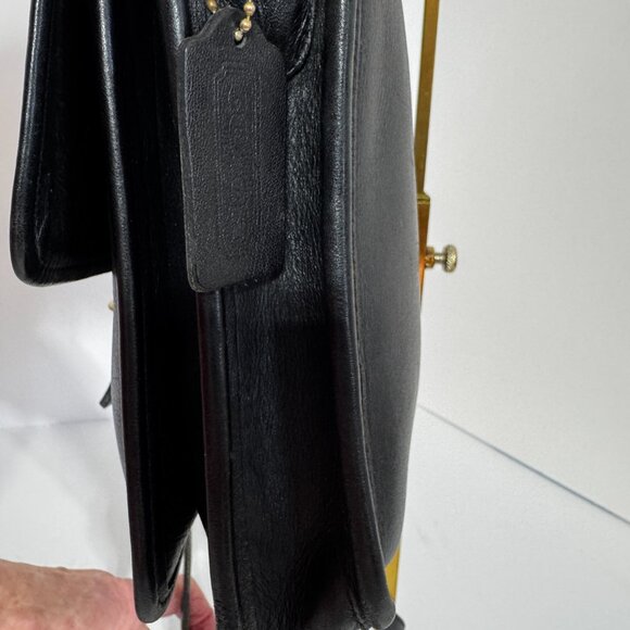 VINTAGE COACH Station Shoulder Crossbody Iconic black leather Classic Coach - Picture 8 of 14